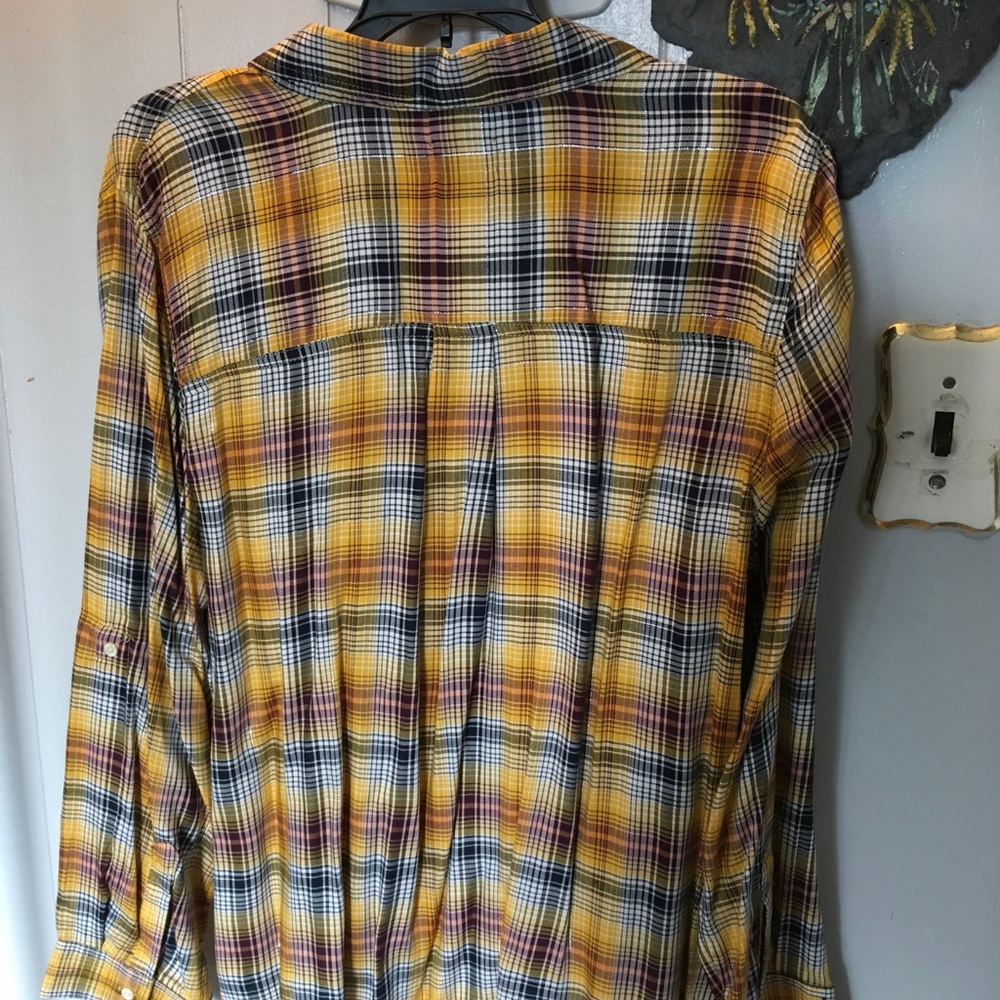 Women’s button up - Picture 5 of 5
